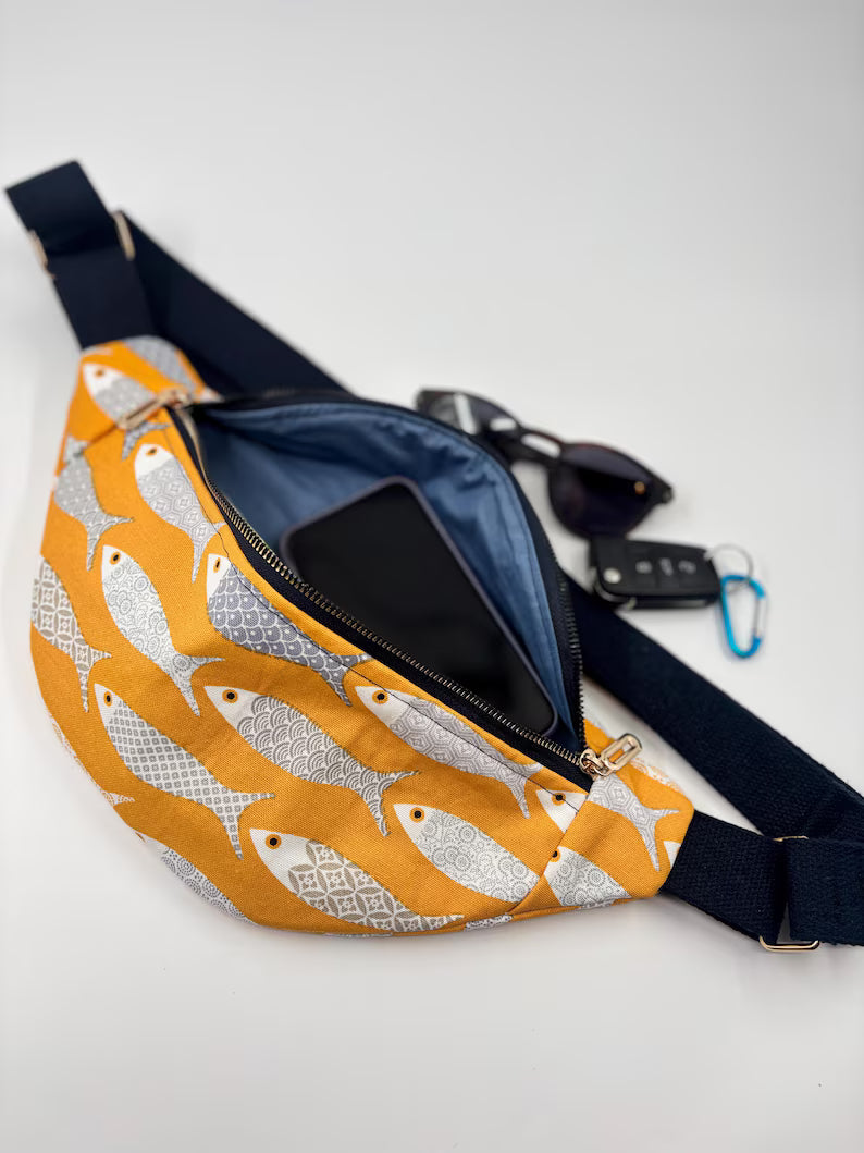 Single Strap Fish Print Chest Bag - Casual Crossbody Sling