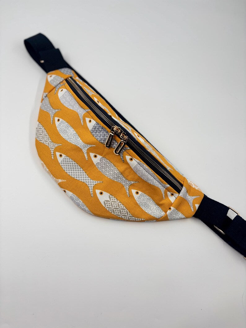 Single Strap Fish Print Chest Bag - Casual Crossbody Sling